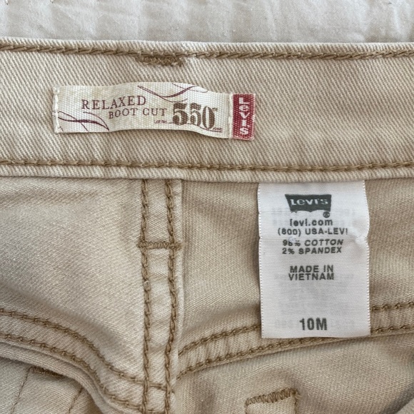 Levi’s Relaxed Boot Cut jeans, size 10M - Picture 4 of 4